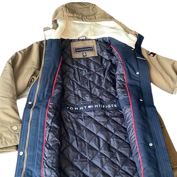 Tommy Hilfiger - Women's Sherpa Lined Parka - Picture 3 of 7